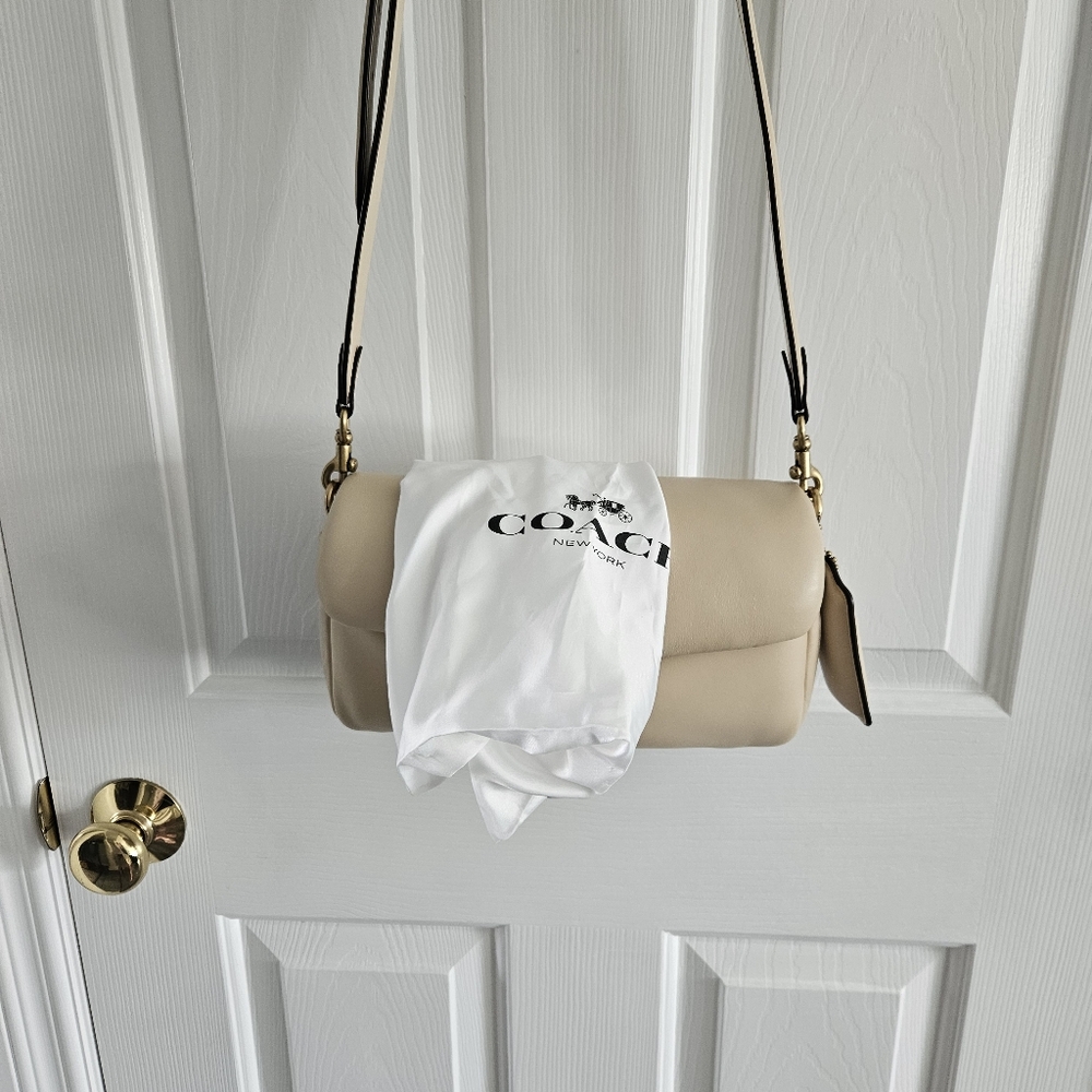 NWOT Coach Pillow Tabby 26- Ivory - Picture 16 of 16